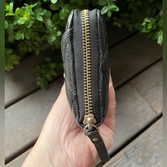 GUC- Kate Spade Gold Coast Nisha Quilted Black Leather Zip Around Wallet - Picture 7 of 13